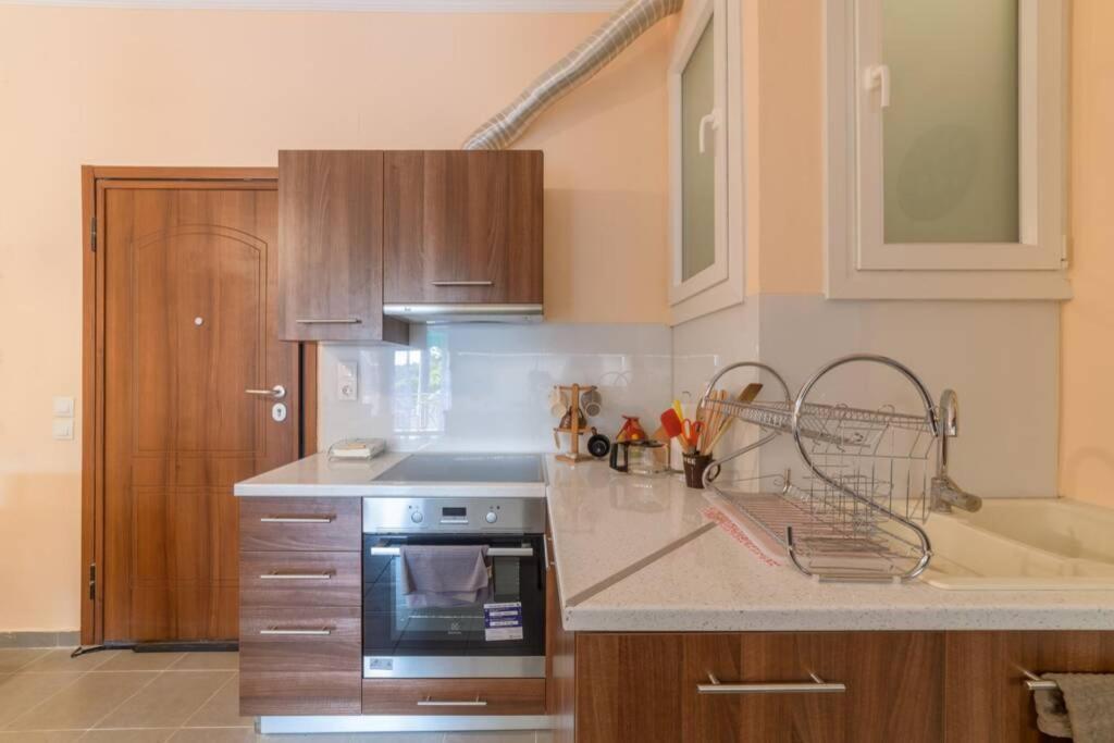 Bright Newly Renovated Apt Near Beach & Center+Ac Anemomylos ภายนอก รูปภาพ