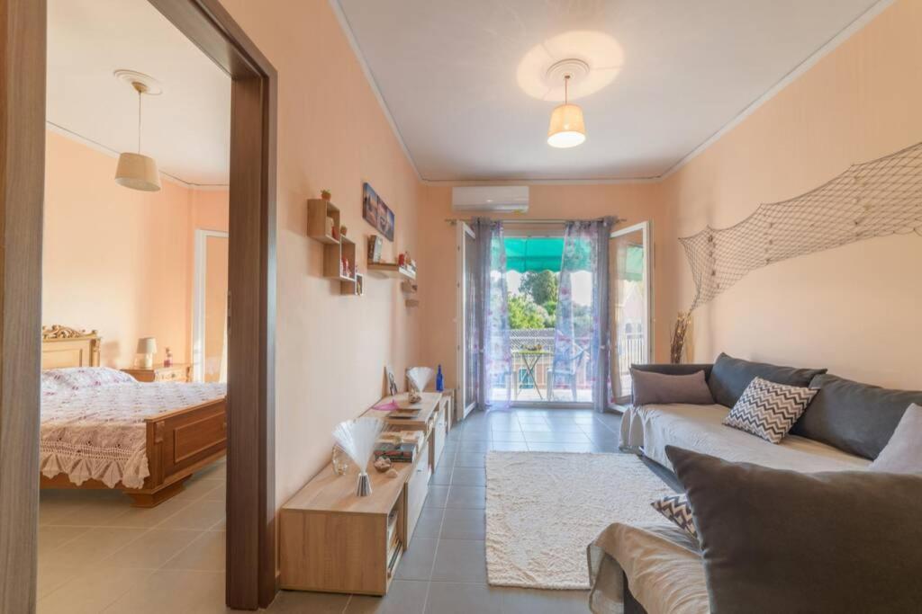 Bright Newly Renovated Apt Near Beach & Center+Ac Anemomylos ภายนอก รูปภาพ