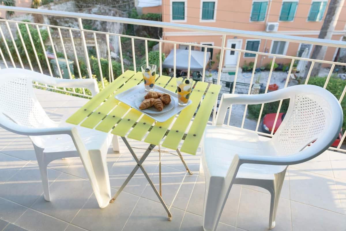 Bright Newly Renovated Apt Near Beach & Center+Ac Anemomylos ภายนอก รูปภาพ