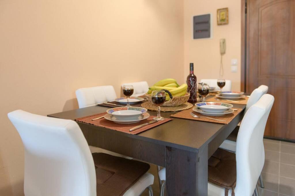 Bright Newly Renovated Apt Near Beach & Center+Ac Anemomylos ภายนอก รูปภาพ