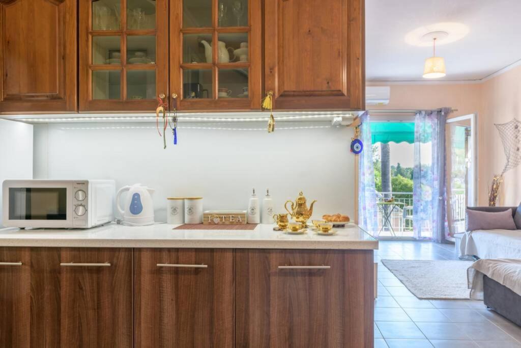 Bright Newly Renovated Apt Near Beach & Center+Ac Anemomylos ภายนอก รูปภาพ